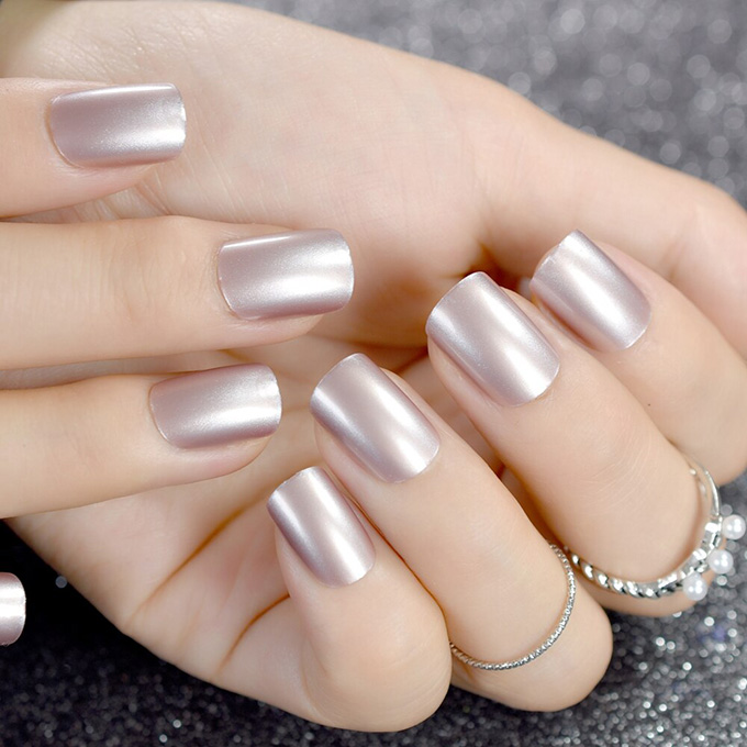 Shiny Metallic White Acrylic Nails